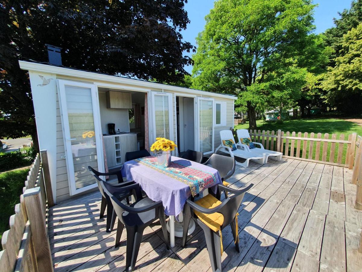 Camping Les Tournesols Sillé-le-Guillaume Exteriör bild
