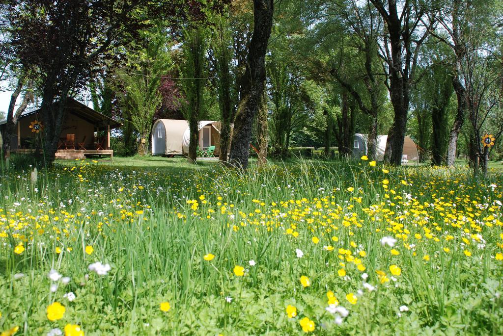 Camping Les Tournesols Sillé-le-Guillaume Exteriör bild