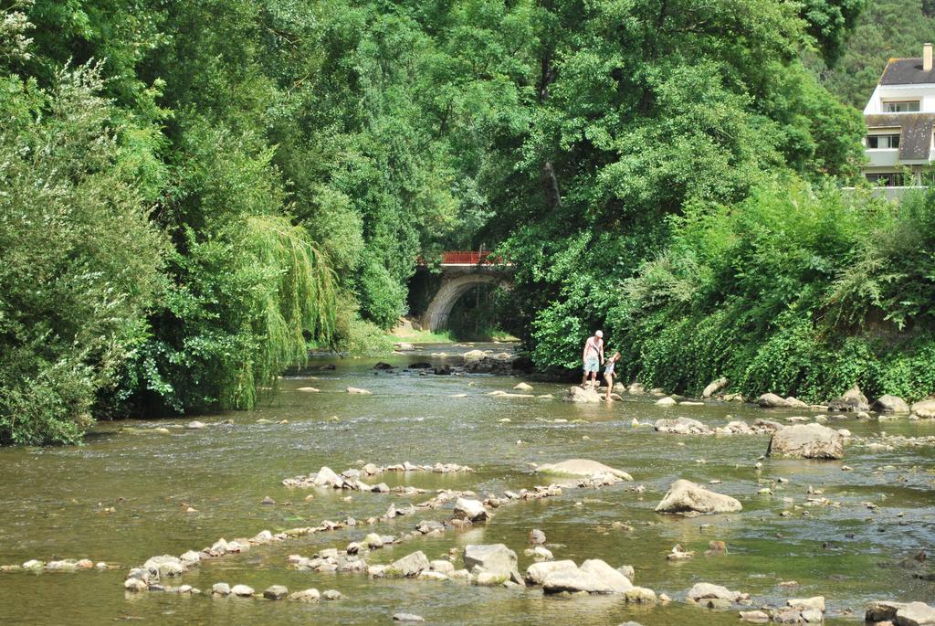 Camping Les Tournesols Sillé-le-Guillaume Exteriör bild