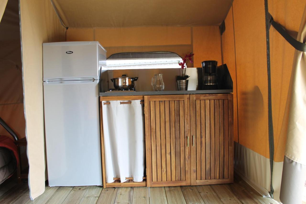 Camping Les Tournesols Sillé-le-Guillaume Exteriör bild