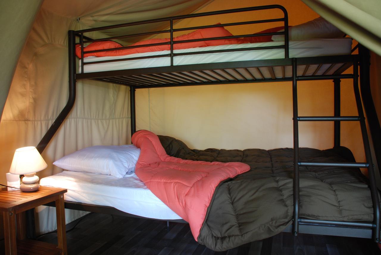 Camping Les Tournesols Sillé-le-Guillaume Exteriör bild