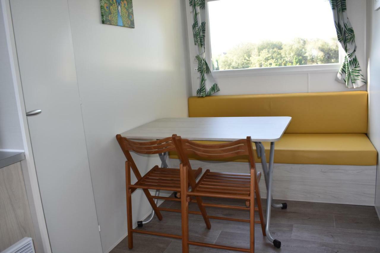Camping Les Tournesols Sillé-le-Guillaume Exteriör bild